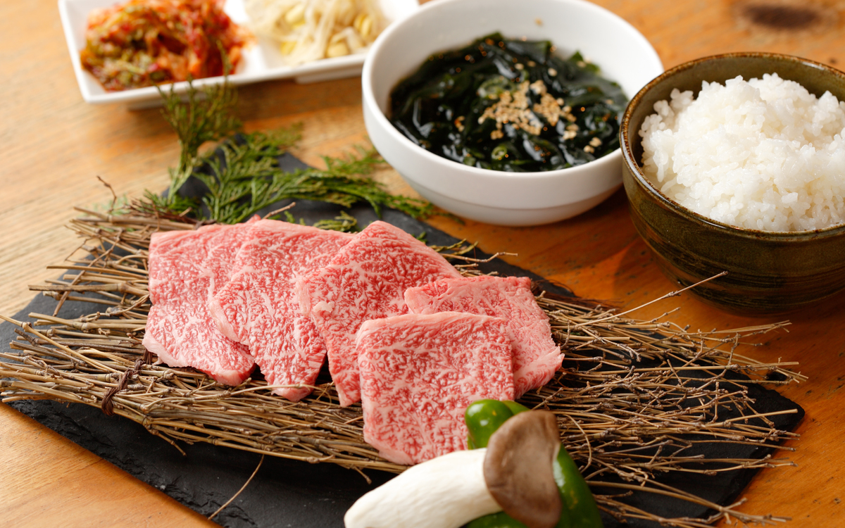 炭火焼肉食神苑 母屋店 ランチ